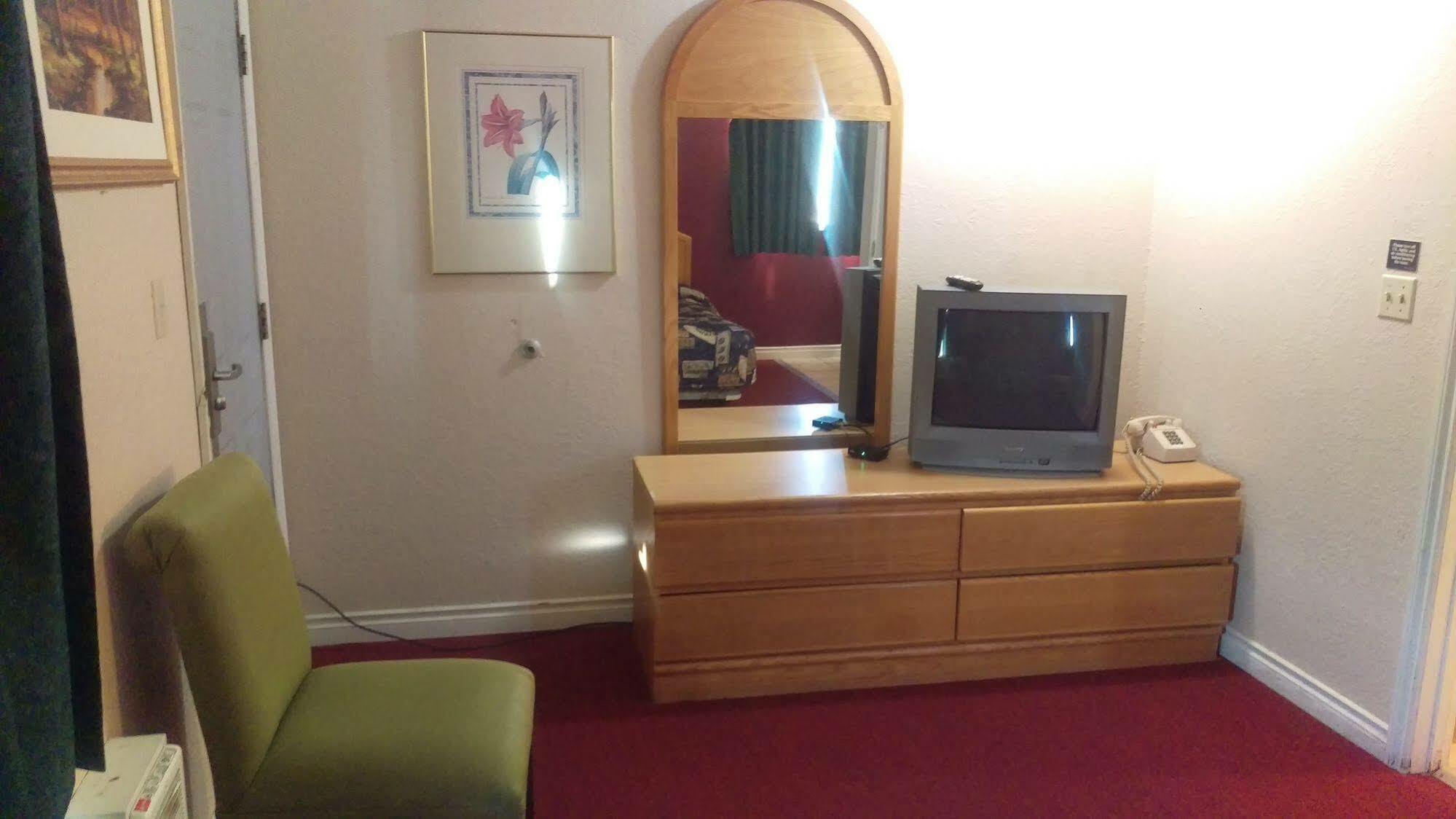 Travel Inn Sunnyside Экстерьер фото